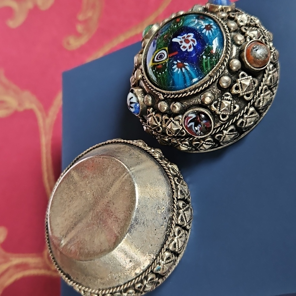 Vintage Millefiori Glass Silverplate Trinket Box. - Picture 2 of 11